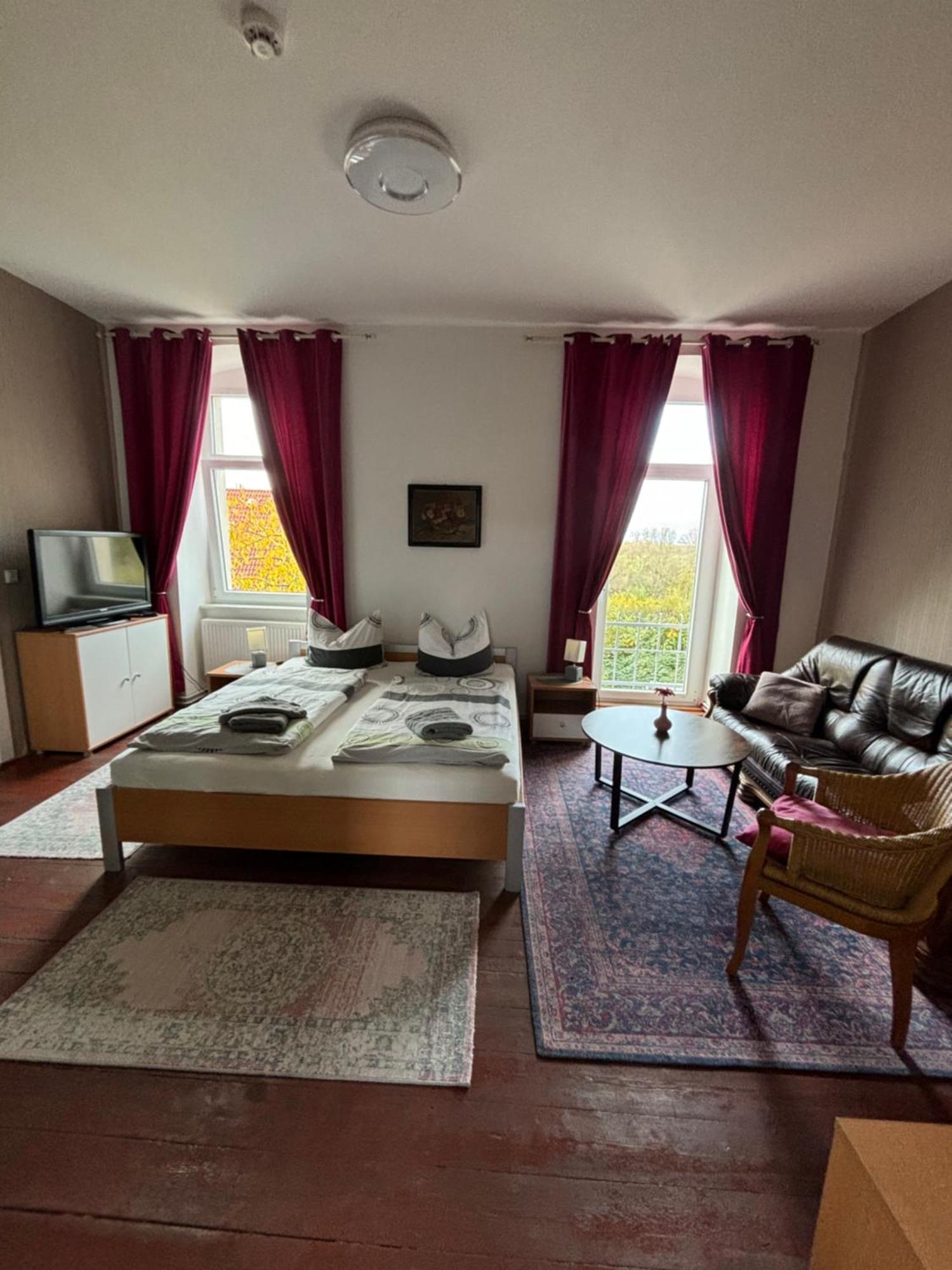 Pension Gutshaus Галль Экстерьер фото